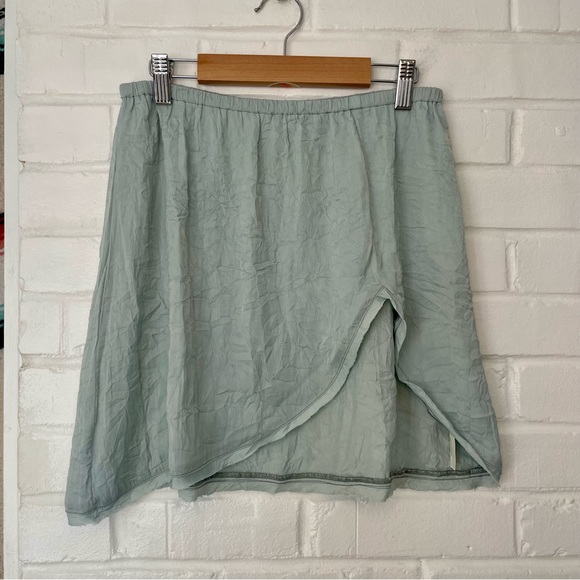 Free People Intimately Lola Sea Foam Mini High Slit Slip Skirt Size XS NWOT - Picture 1 of 9
